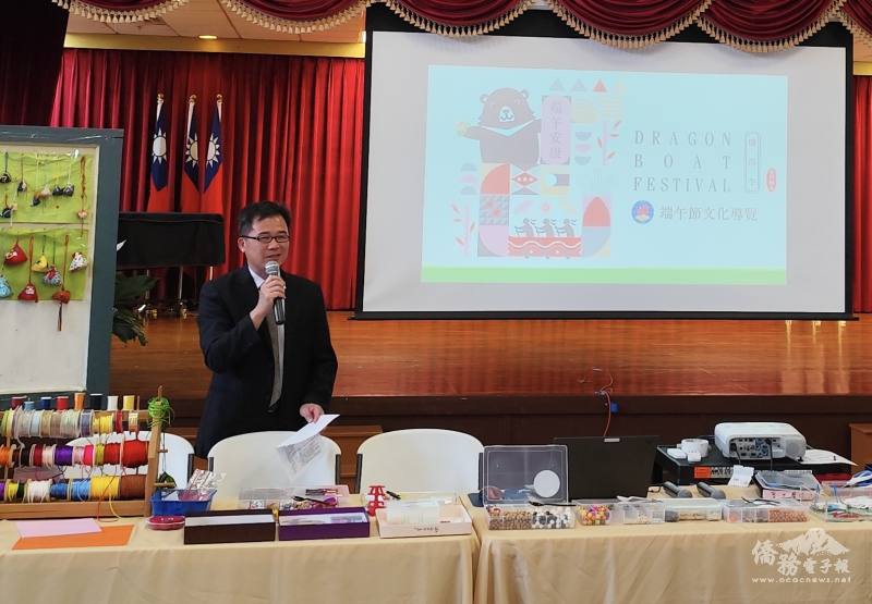 閻樹榮致詞歡迎前來參加活動的學員