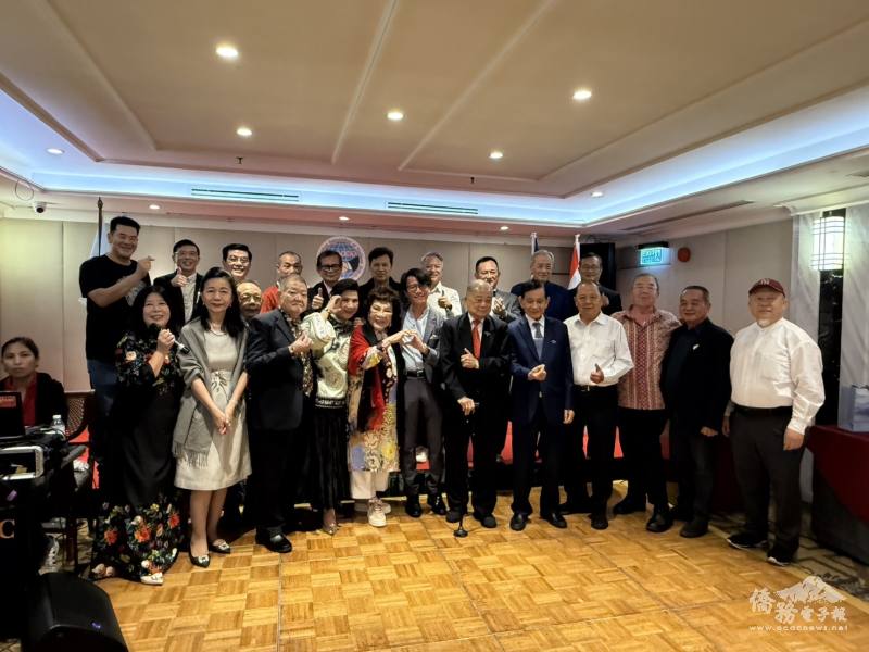 董思齊及與會貴賓合影