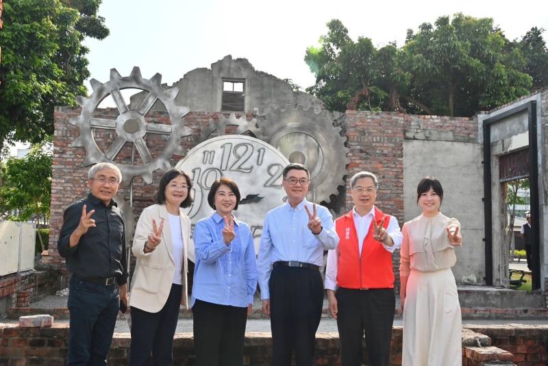 卓院長7日訪視屏東勝利星村創意生活園區照片_2