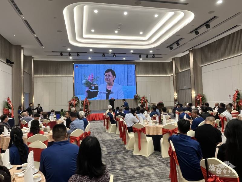 僑務委員會委員長徐佳青透過影片表達關心與祝福