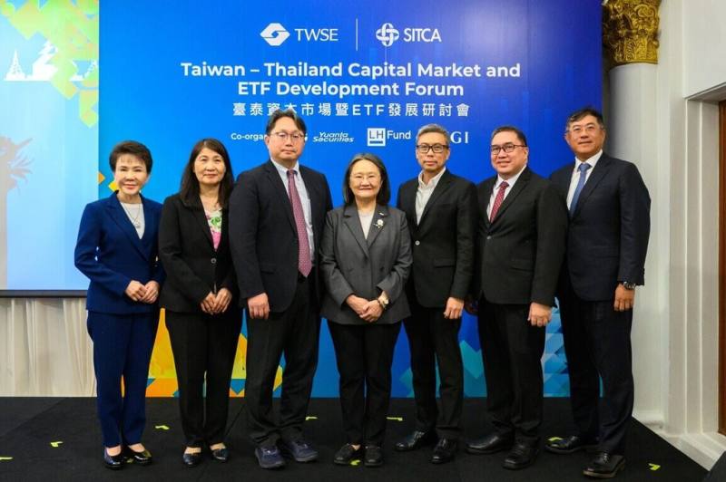 證交所副總經理杜惠娟（中）與投信投顧公會理事長劉宗聖（左3），率團隊前進泰國，拜會泰國證券交易委員會、泰國證券交易所等證券相關機構，希望拓展ETF跨境合作等商機。（證交所提供）