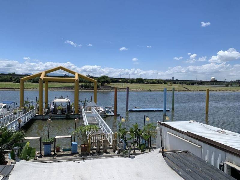 台北市工務局水利處11日表示，美堤碼頭整建工程預計6月底開工，將把既有浮筒碼頭改建成永久性浮台碼頭。（台北市水利處提供）