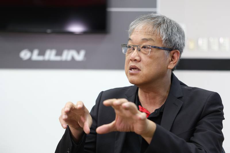 利凌企業資訊長胡志剛表示，過去台廠監控攝影機獨步全球，利凌曾在中國長江以南有一定市占率，但在中國低成本競爭下，利凌在2018年決定退出中國市場，另闢新藍海。