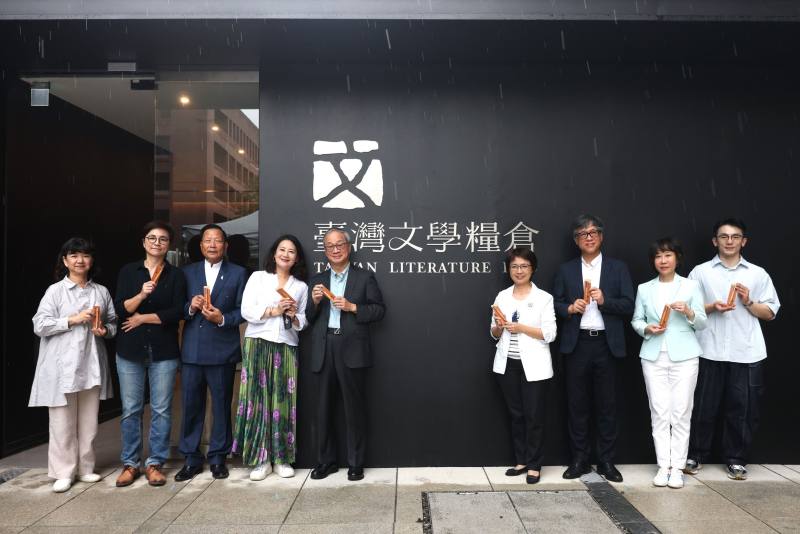 NMTL opens Taiwan Literature Hub in Taipei