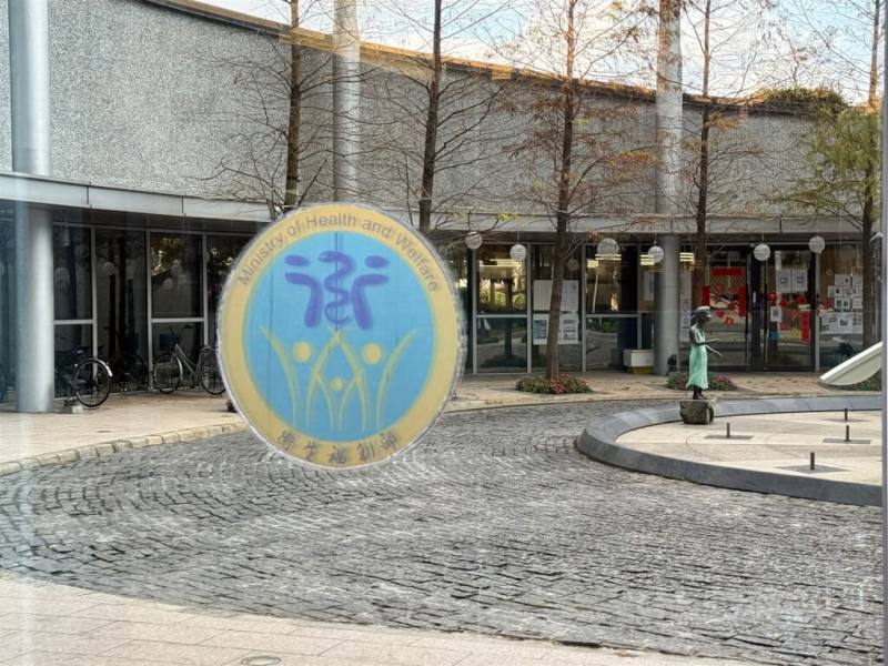 疾管署估計這波COVID-19疫情流行至8月初。（中央社檔案照片）