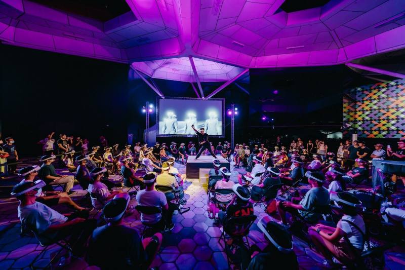 The XR work 'Free UR Head'