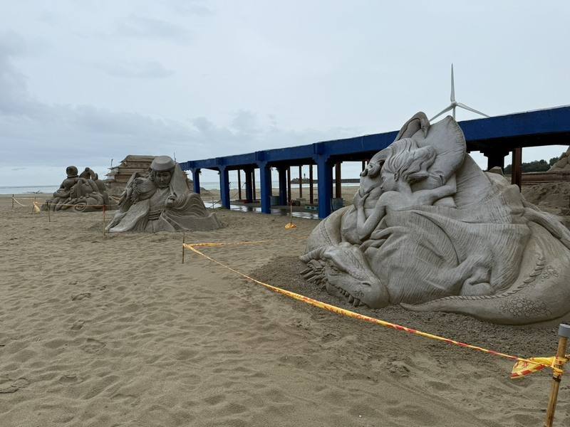 苗栗縣文化觀光局表示，2025通霄沙雕藝術節預計呈現20餘件沙雕創作，7月12日起至9月14日將在通霄海水浴場正式展出