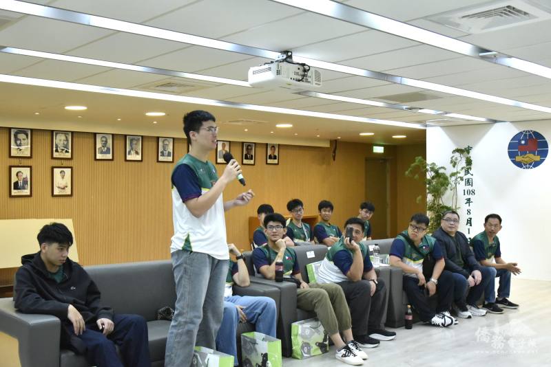 球員們開心踴躍分享在臺交流經歷