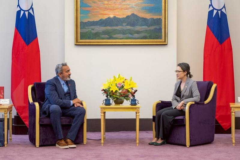 蕭美琴副總統16日上午接見美聯邦眾院「國會台灣連線」共同主席貝拉（Ami Bera）訪問團