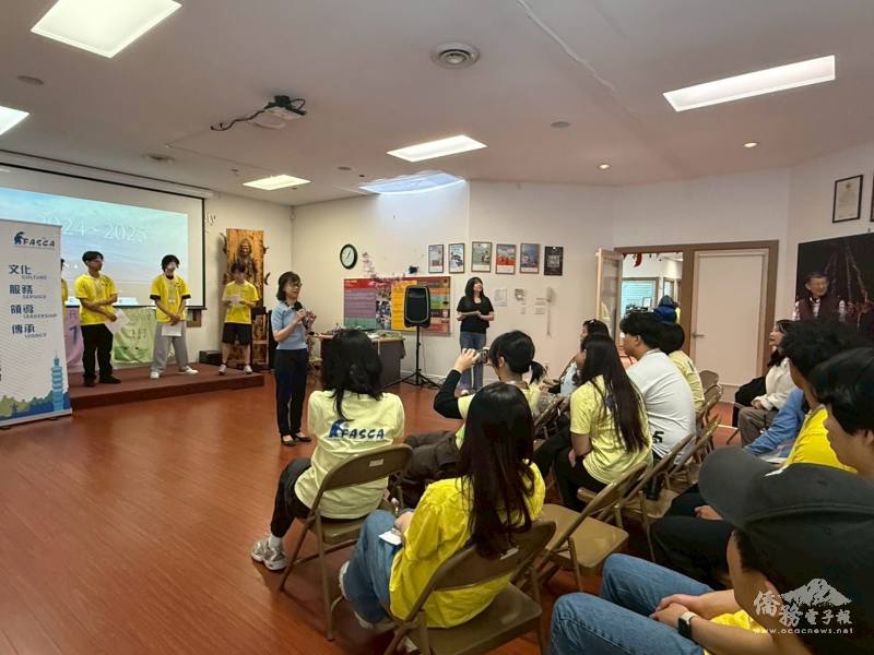 僑務組組長陳碧蓮致詞勉勵學員