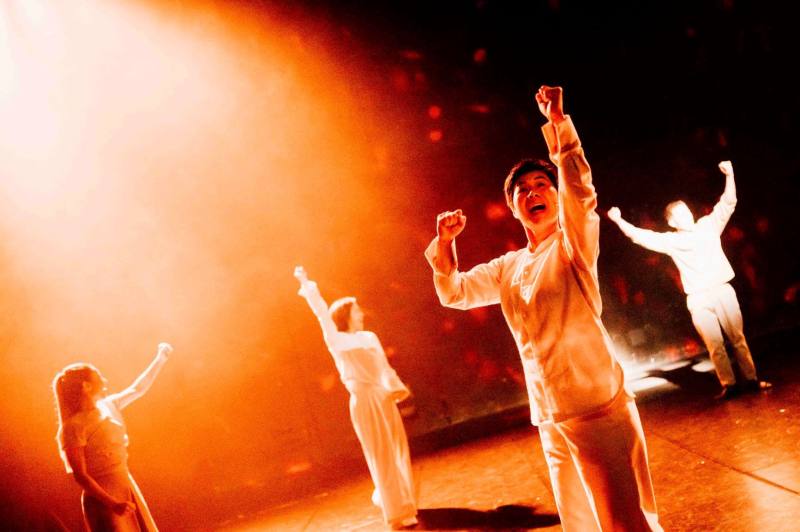 本劇編導高俊耀表示，透過《感謝公主》希望探討歷史如何形塑記憶，以及認同如何隨著時代變遷而轉變。（攝影：林育全／窮劇場與江之翠劇場提供）