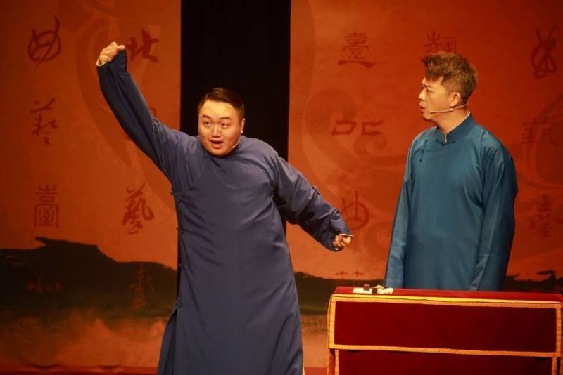 台北曲藝團將參與國立傳統藝術中心「接班人好戲台」，由年輕藝生搭配資深相聲演員，以對口相聲詮釋新時代說唱曲藝風貌，為民眾展現新時代相聲藝術的魅力。（傳藝中心提供）