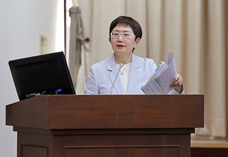 台美避免雙重課稅協定洽簽受矚，立委19日關切美國能否在今年底完成立法程序，財政部長莊翠雲（圖）表示，希望愈快愈好，時間雖非台灣方所能控制，但相關部會將繼續努力推動