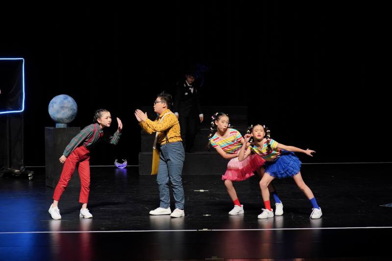 臺中市豐原區葫蘆墩國民小學-舞臺劇類-超完美AI計畫