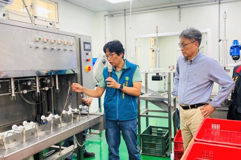 農業部陳駿季部長視察瑞穗鄉農會農業推廣中心暨文旦加工廠