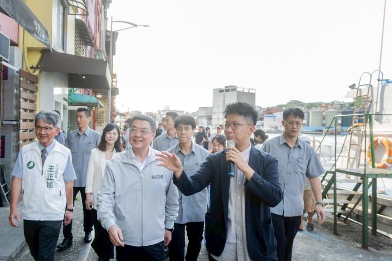 行政院長卓榮泰20日前往基隆市參訪「星濱山共創工作室」