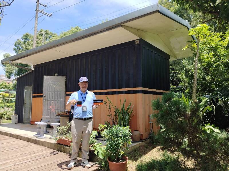 曾獲國際設計大獎的鳴日號是台鐵復興美學的代表作，關鍵推手是曾任機務處長的宋鴻康，他退休後回新竹縣新豐鄉務農，將工具間打造成鳴日號車廂造型，意外成為打卡景點