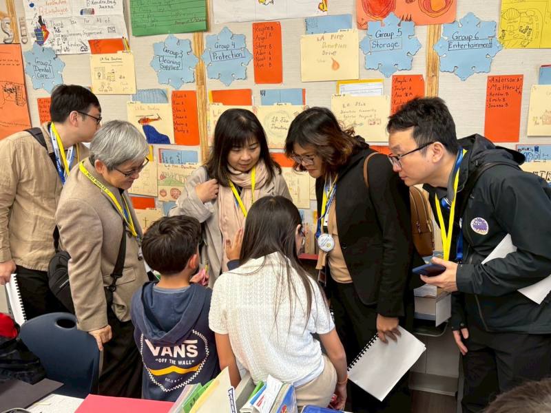 ]Mesa Robles Middle School學生簡介上課內容