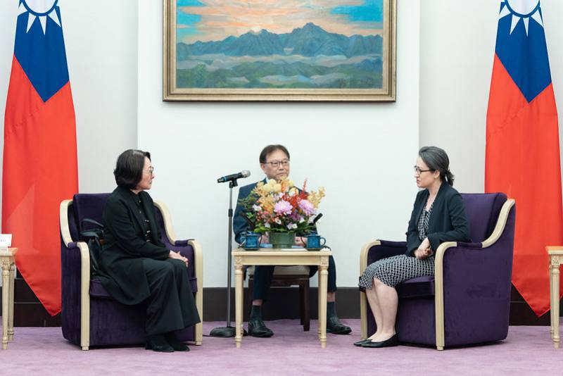 副總統接見「前聯合國秘書長減災事務特別代表暨聯合國減災辦公室負責人水鳥真美女士」並相互交流