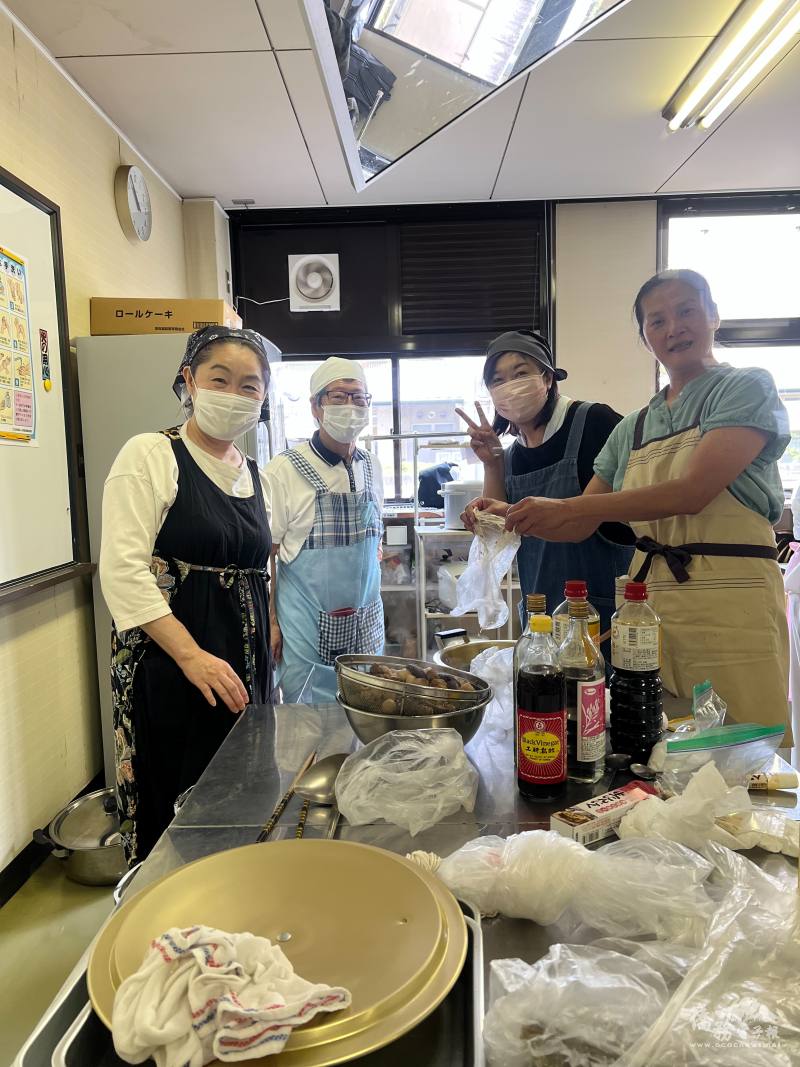 富山縣臺灣總會幹部備好食材