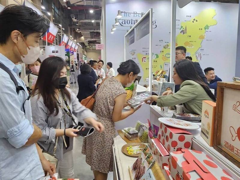 The Kaohsiung Agriculture Bureau-led pavilion at the 2025 Food Taipei Mega Shows. Photo courtesy of the Agriculture Bureau of Kaohsiung City Government June 25, 2025