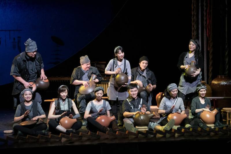 朱宗慶打擊樂團擊樂劇場「泥巴」將推出第3版，9月起展開巡演。（朱宗慶打擊樂團提供）