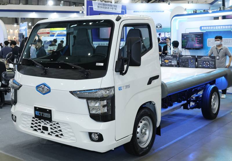 中華汽車ET35，取自「2025台灣國際智慧移動展」參展照片
