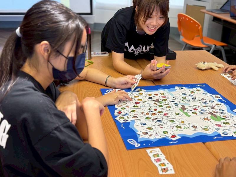 「延長線工作室」團隊透過族語桌遊，讓青年在輕鬆互動中認識噶瑪蘭族語。