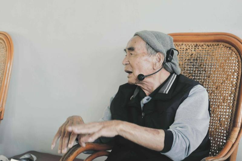 「山山藝文化號」團隊邀請日據時代出生的耆老與青年面對面交流