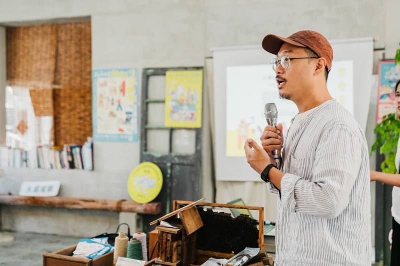 「大小港邊」團隊邀請在地組織來分享如何透過USR計畫投入地方特色發展