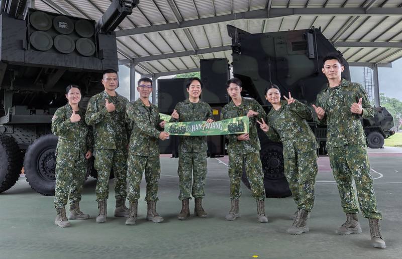 賴清德總統日前前往臺中勗勉「陸軍砲兵第58指揮部」，特別錄製「國軍精神戰力專案教育」勗勉影片，為準備「漢光41號演習」的國軍加油打氣，節目於1日上午播出