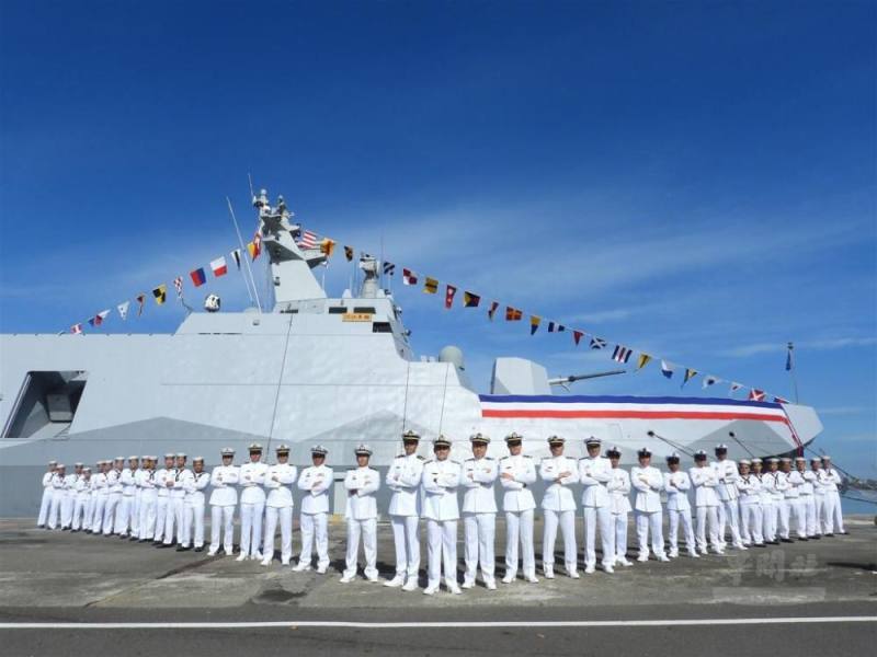 海軍131艦隊沱江軍艦舉辦成軍10週年艦慶暨眷屬懇親日活動。（青年日報提供）