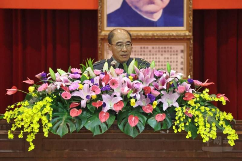 廖指揮官期勉官兵以更宏觀前瞻視野改革創新思維。（青年日報提供）