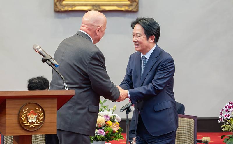 President Lai Ching-te meets with a delegation from the 2025 Taiwan International Ocean Forum.