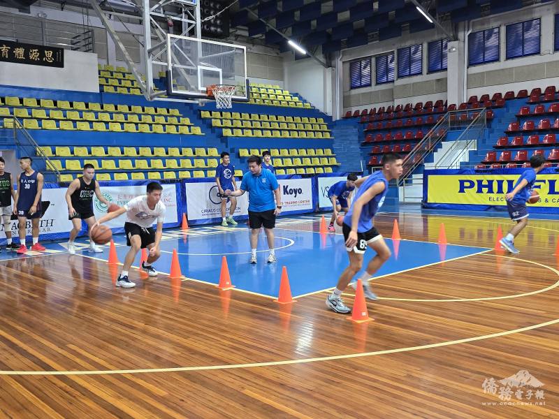 臺灣中信高中男子籃球隊在菲律賓展開為期10天的移地訓練