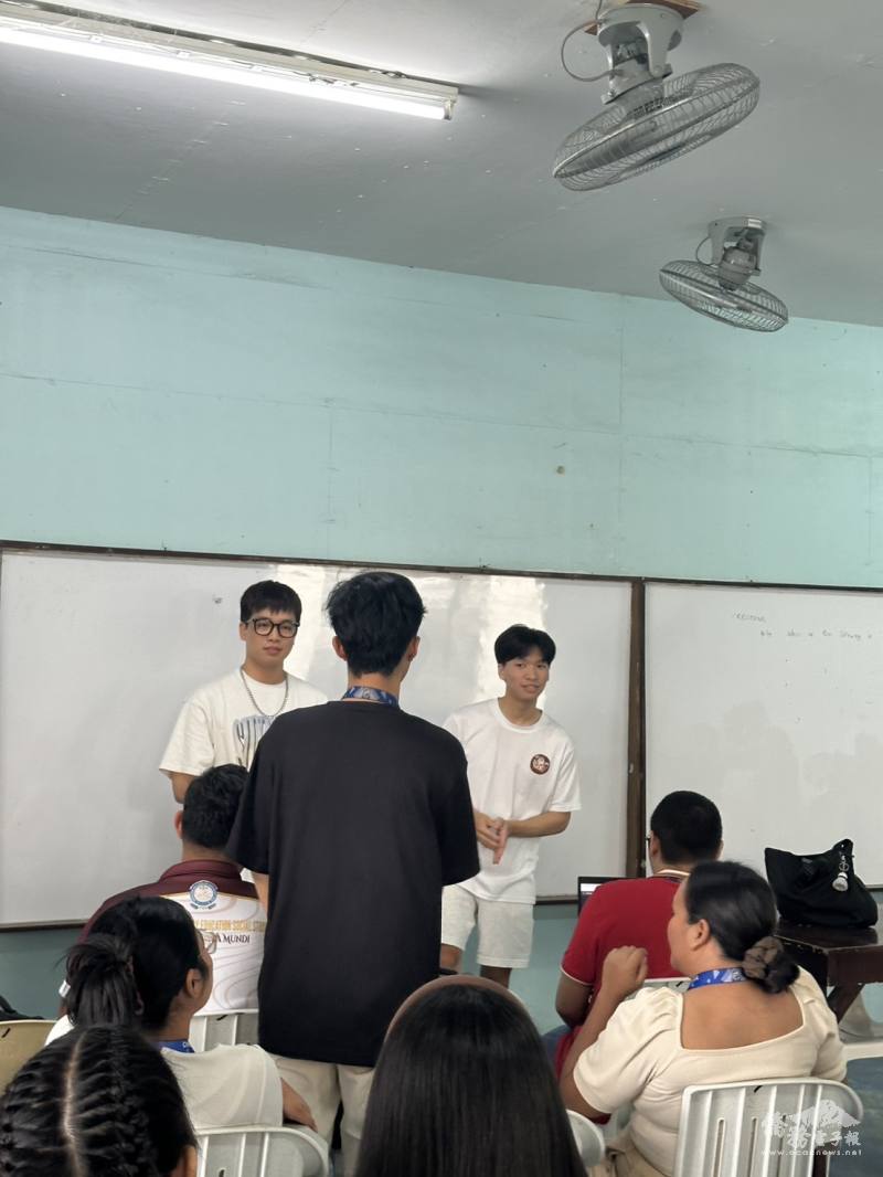 臺灣青年志工與菲律賓學生互動熱烈，透過遊戲教學提升學習興趣