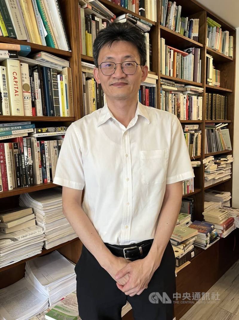 Lin Thung-hong, a research fellow at Academia Sinica’s Institute of Sociology and an expert in disaster thinking. CNA file photo
