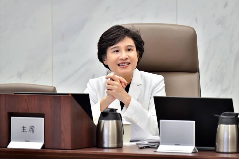 行政院副院長鄭麗君主持「行政院智慧國家推動小組」