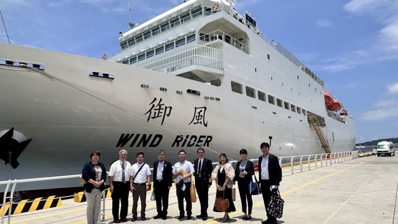 教育部邀訪外賓日本國立高等專門學校機構谷口功理事長一行參觀教育部實習船「御風輪」