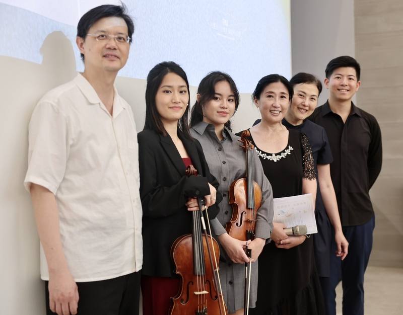 台灣表演藝術協會4日宣布，將自5日起連續2個週末在台北市NOKE忠泰樂生活舉行音樂會。圖為參與演出的音樂家們。