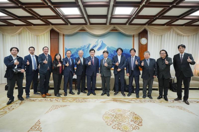 圖片取自於外交部長林佳龍臉書