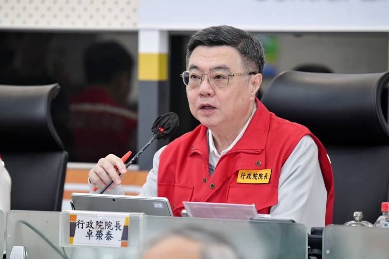 行政院長卓榮泰視導丹娜絲颱風中央災害應變中心