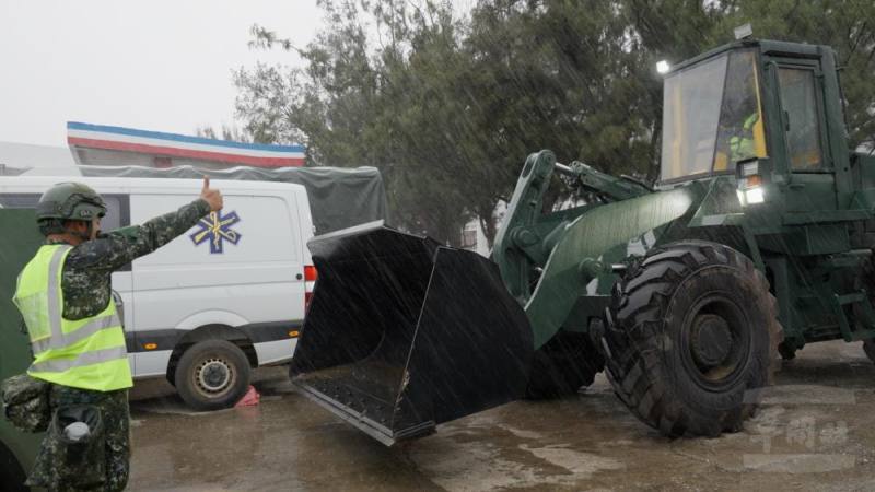 第一作戰區執行災防機具檢整。（陸軍司令部提供）