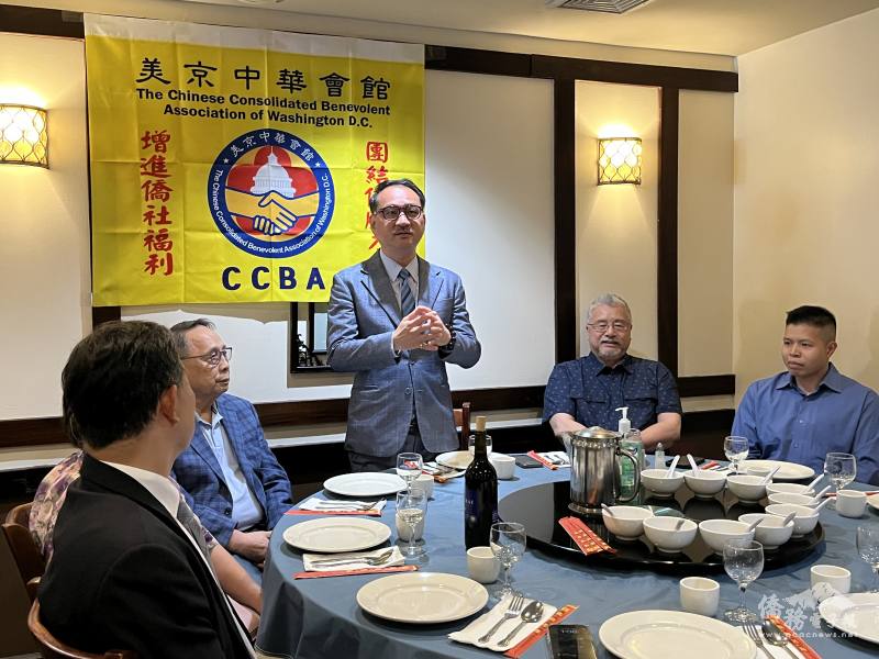 僑務委員會副委員長阮昭雄7月7日中午抵達華府，出席美京中華會館舉辦的歡迎午宴