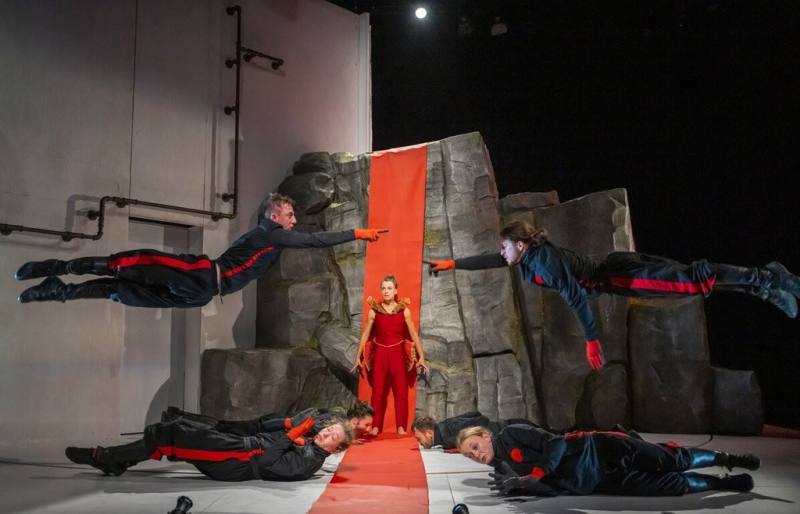 英國雅絲敏．瓦迪蒙舞團首度來台，8月將在衛武營國家藝術文化中心帶來「愛麗絲書中奇幻冒險」全台首演