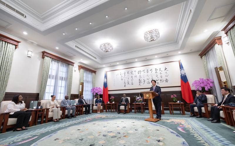 President Lai meets with a delegation led by Haiti Foreign Minister Jean-Victor Harvel Jean-Baptiste.