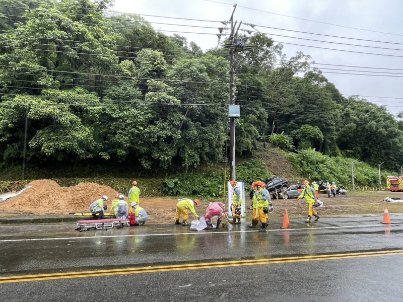 實兵演習災害現場搜索救援演練情形