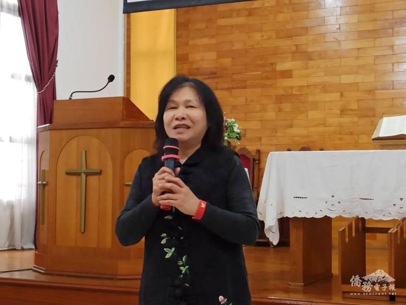 僑聯中文學校校長陳惠敏致詞