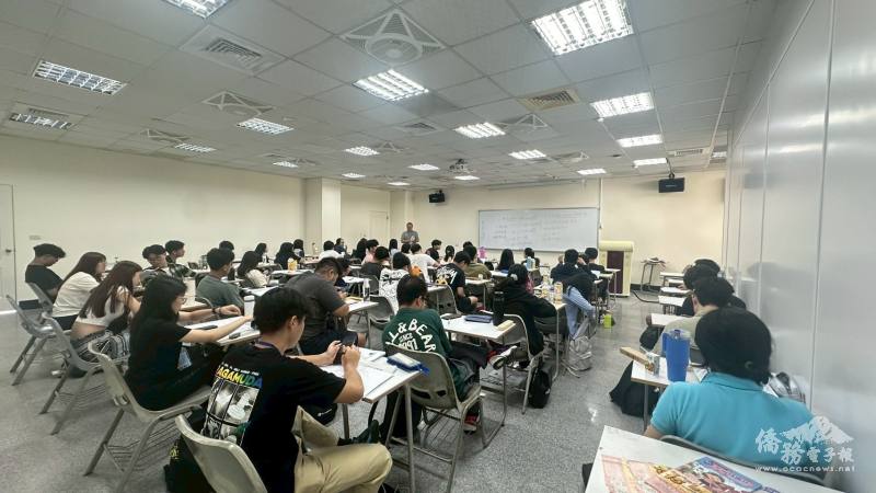 2025 印輔班B班第一階段數學基礎學科課程上課情形