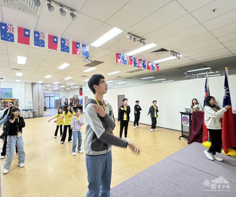 學員練習大使之舞